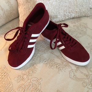Adidas Neo women’s LIKE NEW, WORN ONLY ONCE INSIDE